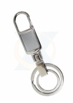 D295 - Chaveiro de metal com 2 argolas.