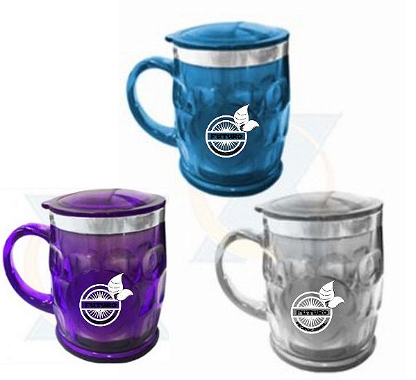 D181 - Caneca em acrílico com tampa, detalhe em relevo.