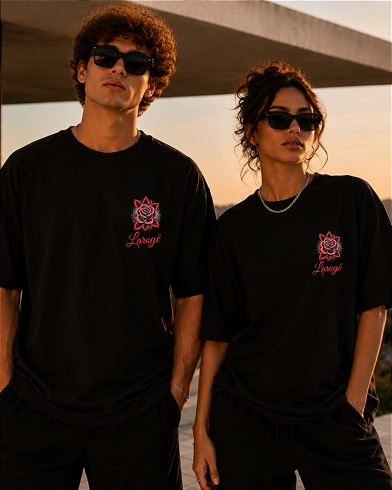 Camiseta Flor Laroyê Preta