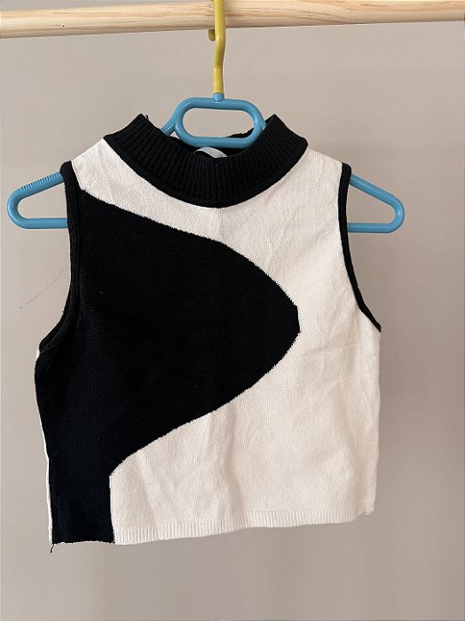 Cropped Preto e Branco - YoBoh! - Tam: 16 anos
