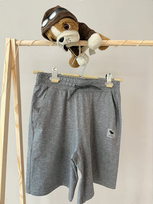 TAM: 11-12 - Abercrombie - Bermuda de Malha Cinza