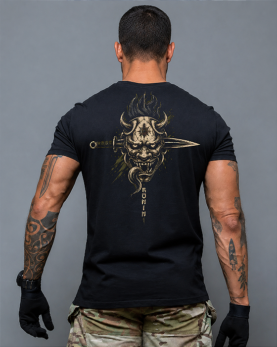 Camiseta Demon Ronin Apparel Project Armour Preta com Estampa nas Costas