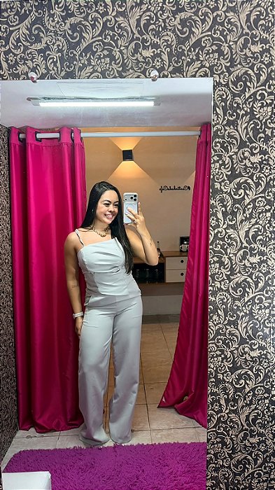 Conjunto em alfaiataria cinza