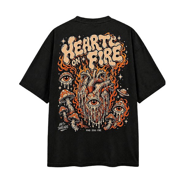 Camiseta Oversized Hearts on Fire Artthreads