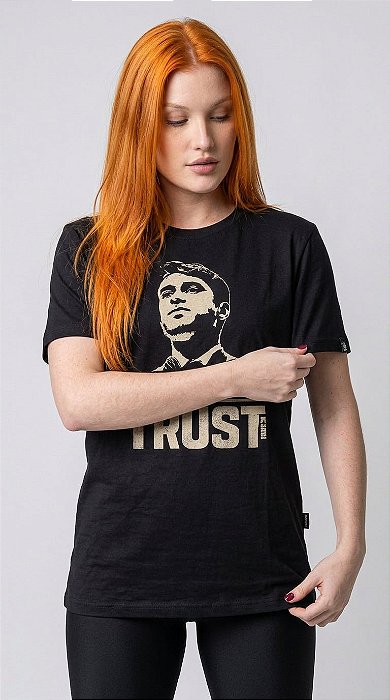 Camiseta Feminina Nikolas Ferreira 2026 – In Nikolas We Trust