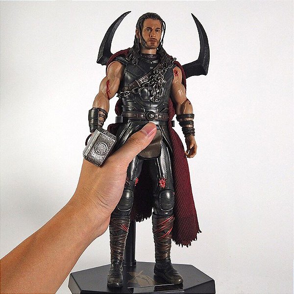Thor Marvel - Boneco 1/6