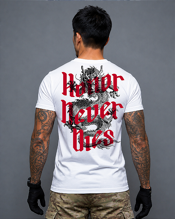 Camiseta Ronin Apparel Dragon Sakura Branca com Estampa nas Costas