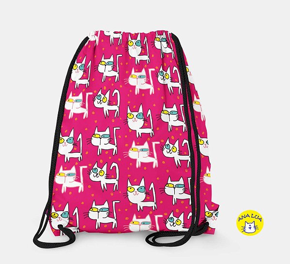 Mochilinha Esportiva Gatinhos fundo rosa