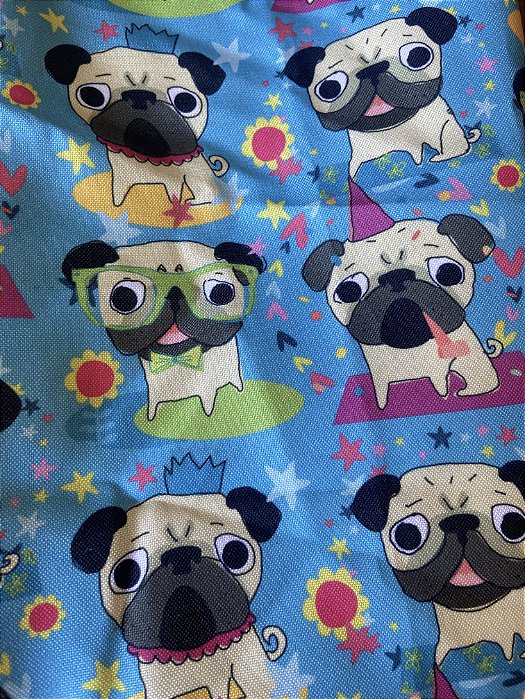 Tecido Festa de pug