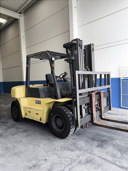 Empilhadeira Diesel 7 Ton. - Usada