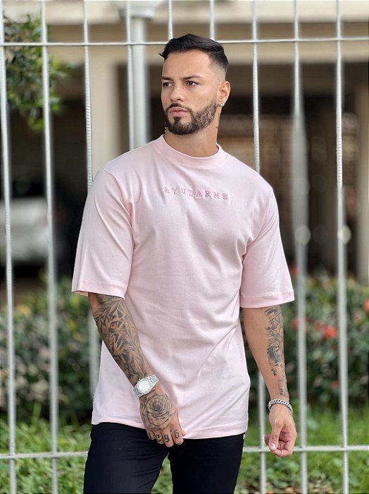 Camiseta Oversized Masculina Rosa Claro Escritas Básic