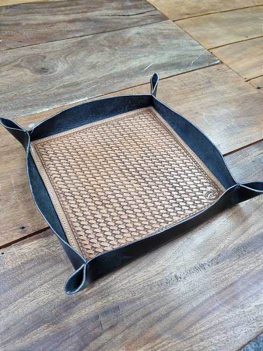 ORGANIZADOR DE MESA ZAMBOIM COURO PRETO