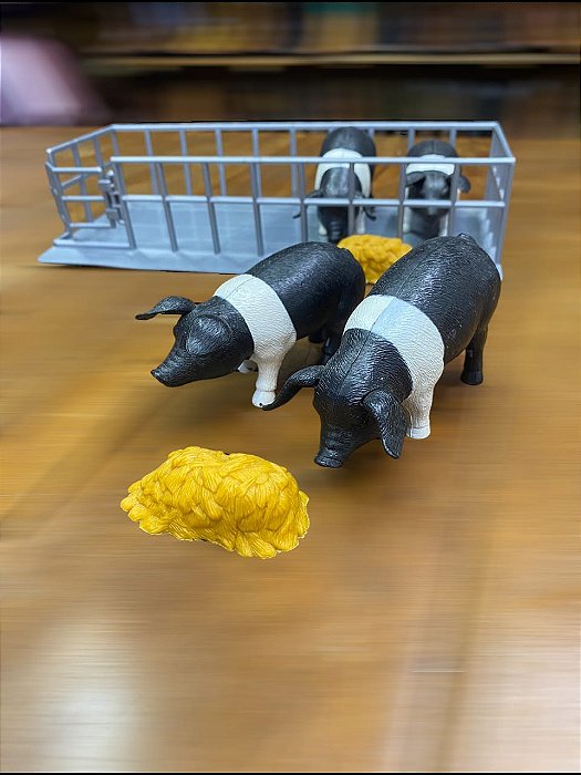 BRINQUEDO PORCO