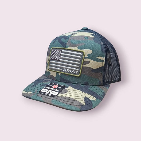 BONE ARIAT MILITAR BANDEIRA