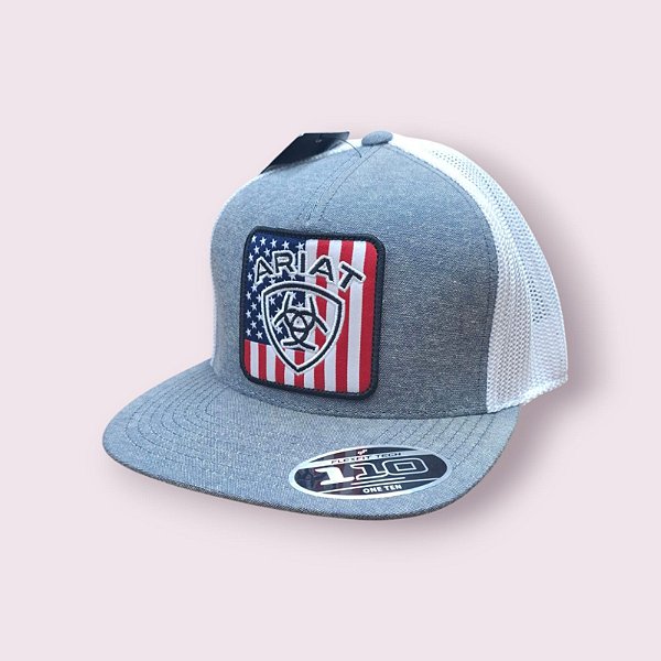 BONE ARIAT CINZA/BRANCO BANDEIRA