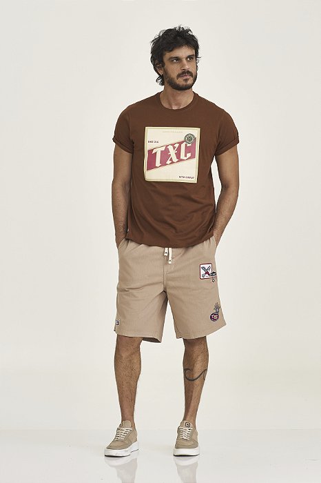 CAMISETA TXC MEIA MALHA PENTEADA MARROM ESTAMPADA 192384
