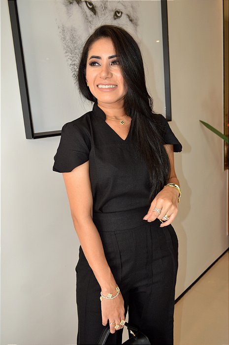 Blusa Linho Preta Manga Oval e Gola