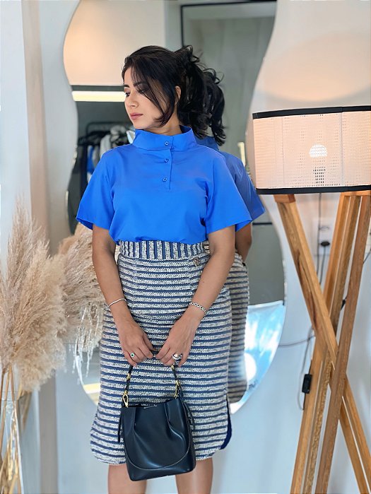 Saia Tule Tweet Trabalhado Azul Marinho Reta Oval Midi com Bolsos na Frente e Leve Fenda nas Laterais