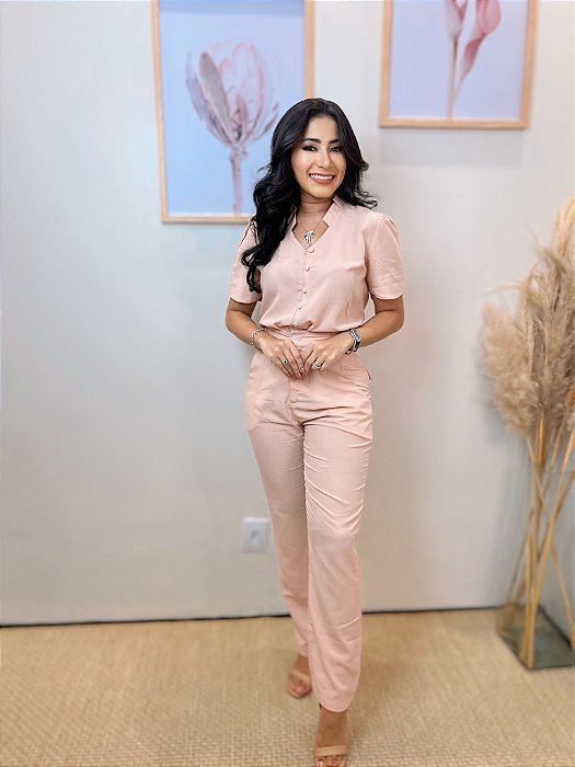 Blusa Tencel Liocel Rosê com Botões Cobertos e Gola V Mangas Curtas