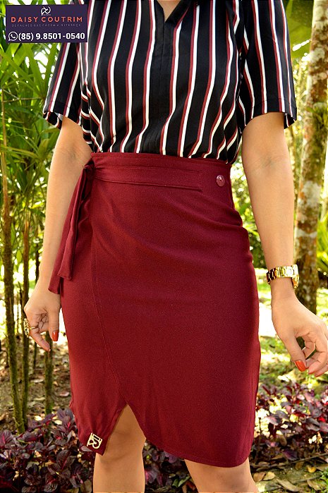 Saia Envelope cor Vinho em Crepe
