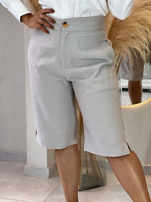 Bermuda Visco Trench Cinza Claro Bermuda Zíper Frontal, Bolso Verdugo E Elástico Atrás