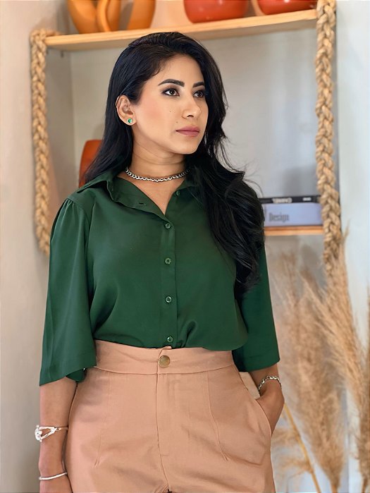 Camisa Viscose Verde Com Botões Frontal E Gola Padre E Manga Evasê
