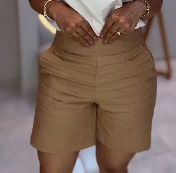 Short Sarja Rosa Antigo Com Nervuras Na Extensão Da Frente, Bolso Frente E Elástico Atrás