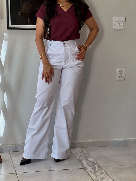 Calça Algodão Branca Pantalona com Cintura Alta com Passantes Bolsos Frontais e Bolsos Traseiros Verdugos Funcionais Cem