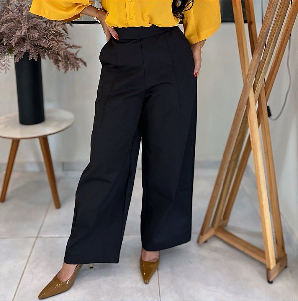 Calça Alfaiataria Preta Pantalona Evasê Com Passantes E Bolsos Frente