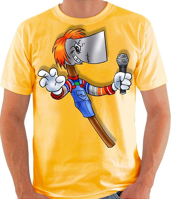 NELSON MACHADO - Machadinho Cosplay Chucky Amarela - Camiseta de Dubladores