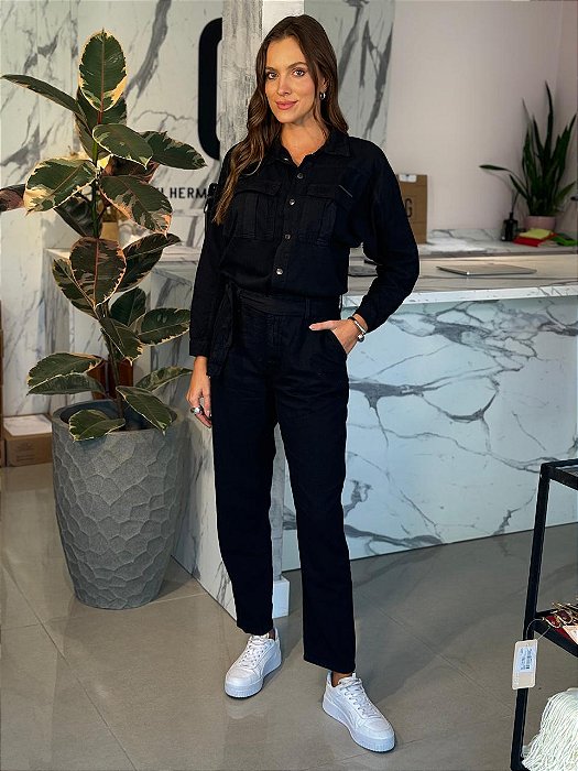 Macacão Feminino Sarja com Faixa Preto