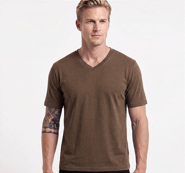 Camiseta Gola V Masculina Estonada de Algodão e Elastano Marrom