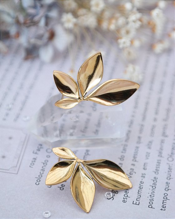 Flor de Hibisco • Brinco