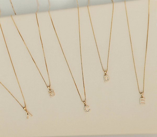 Colar de Letras em zircônias - Banhado a Ouro 18k