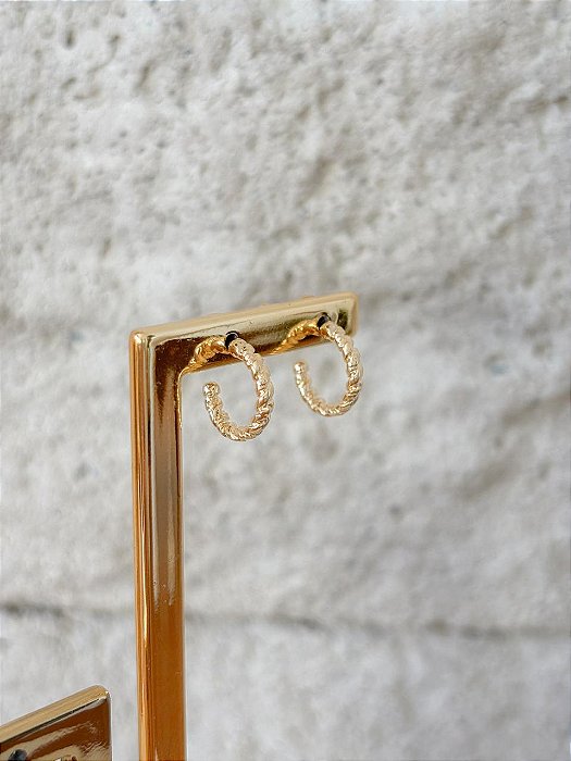 Brinco Mini Argola Trançada