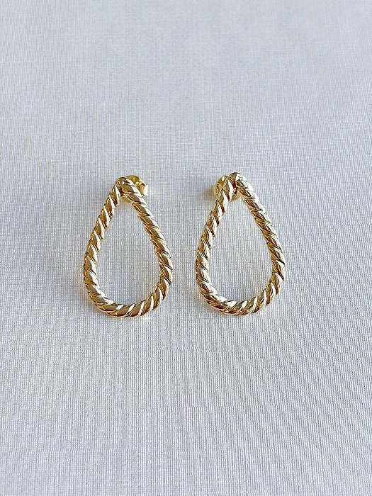 Brinco Gota Trançada