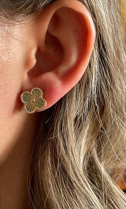 Brinco Trevo - Banhado a Ouro 18k