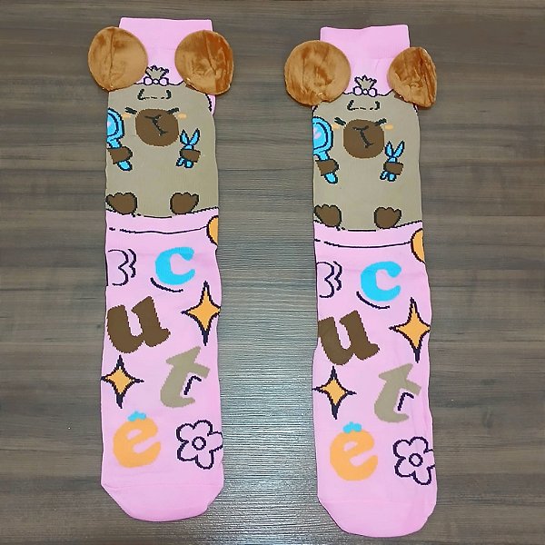 MEIA MALUCA 3D DIVERTIDA - CAPIVARA ROSA