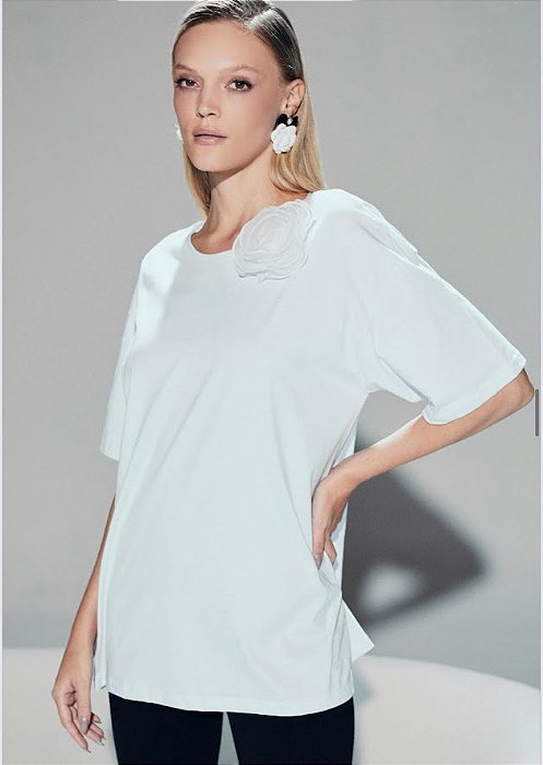 KF | CAMISETA BRANCA COM FLOR| KF0121