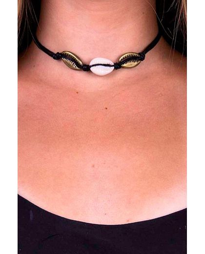 Colar preto de camurça e buzio de amarrar Diana