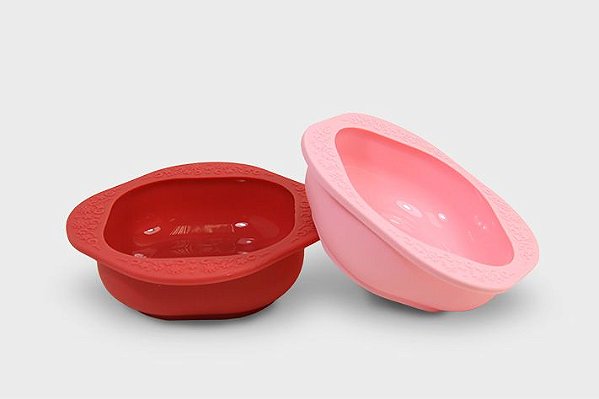 Kit com Duas Tigelas em Silicone Rosa e Vermelho - Marcus&Marcus