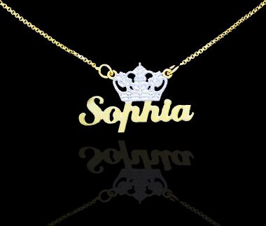 Colar com nome simples folheado a ouro 18k com adorno de coroa