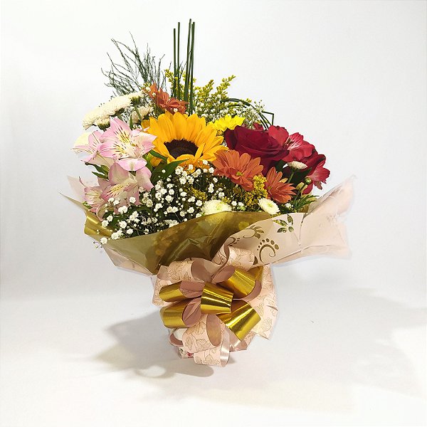 Arranjo Mix de Flores no Cachepô Vintage