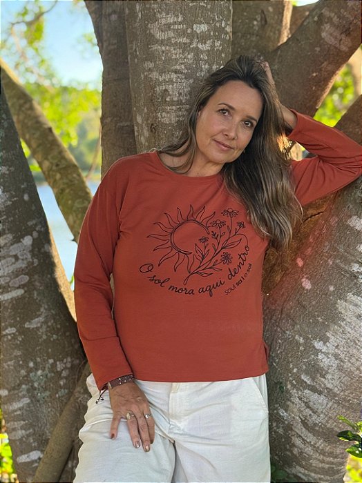 Moletinho Sol mora dentro