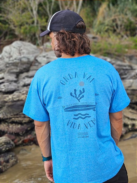 Camiseta Masculina Onda vai Vida vem