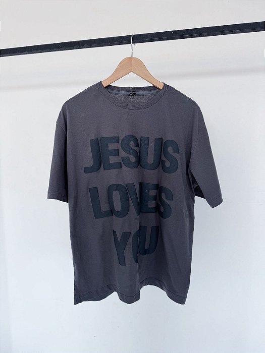 T-shirt JESUS LOVES YOU