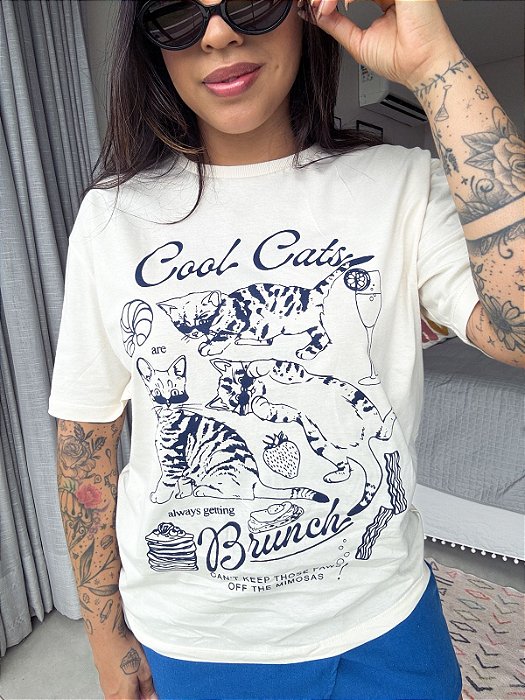 T-SHIRT OVER COOL CATS