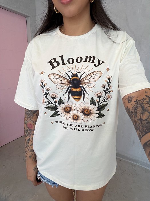T-SHIRT OVER BLOOMY