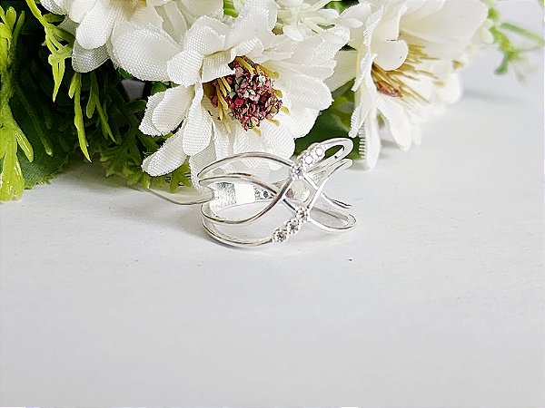 Anel Entrelaçado com Detalhes Cravejados, em Prata 925 - Aro 19