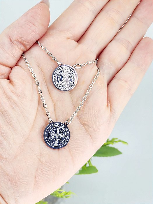Escapulário Medalha de São Bento em Aço Inoxidável